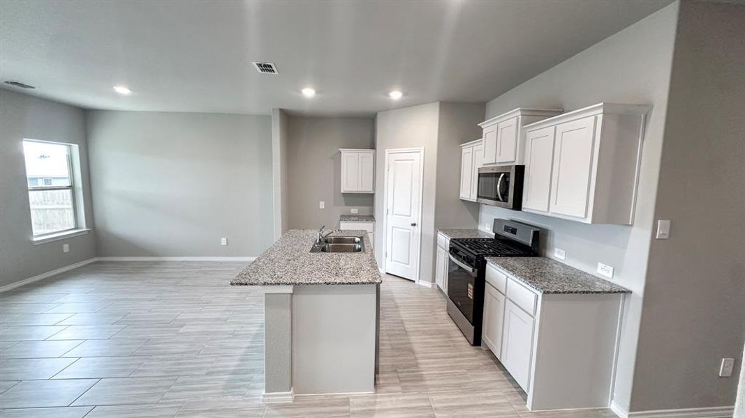 Furnished interior view inside a new home in Sunnycreek, Fort Worth (Image 8). Furnished interior view inside a new home in Sunnycreek, Fort Worth (Image 8).
