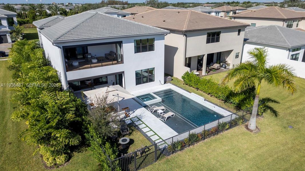 Exterior details and patio area of a home in , Boca Raton (Image 29).
