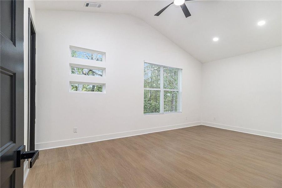 Spacious, unfurnished interior of a new home in , Atlanta (Image 22).