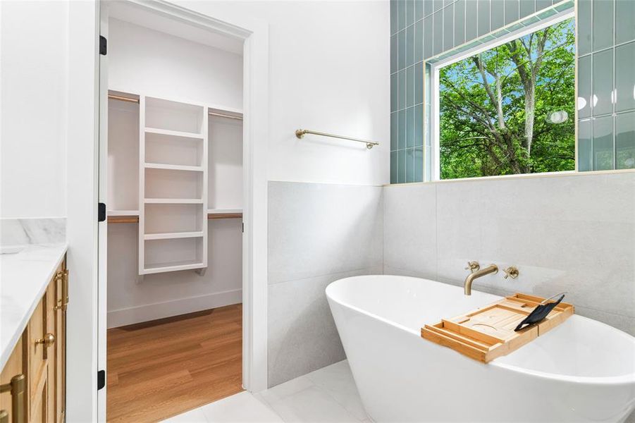 Furnished interior view inside a new home in , Glenn Heights (Image 13).