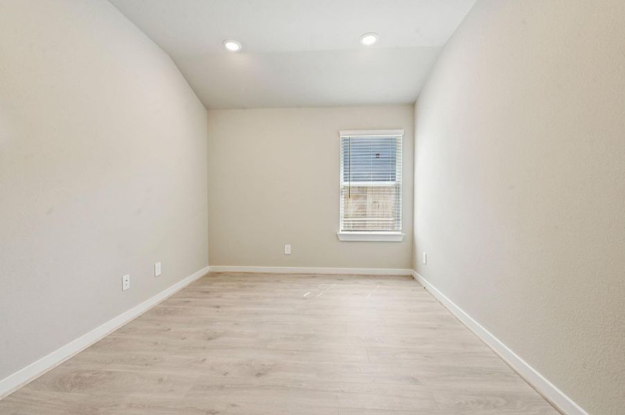 Spacious, unfurnished interior of a new home in Pine Lake Cove - Premier Series, Montgomery (Image 16). Spacious, unfurnished interior of a new home in Pine Lake Cove - Premier Series, Montgomery (Image 16).