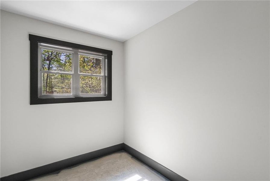 Spacious, unfurnished interior of a new home in , Ellijay (Image 9).