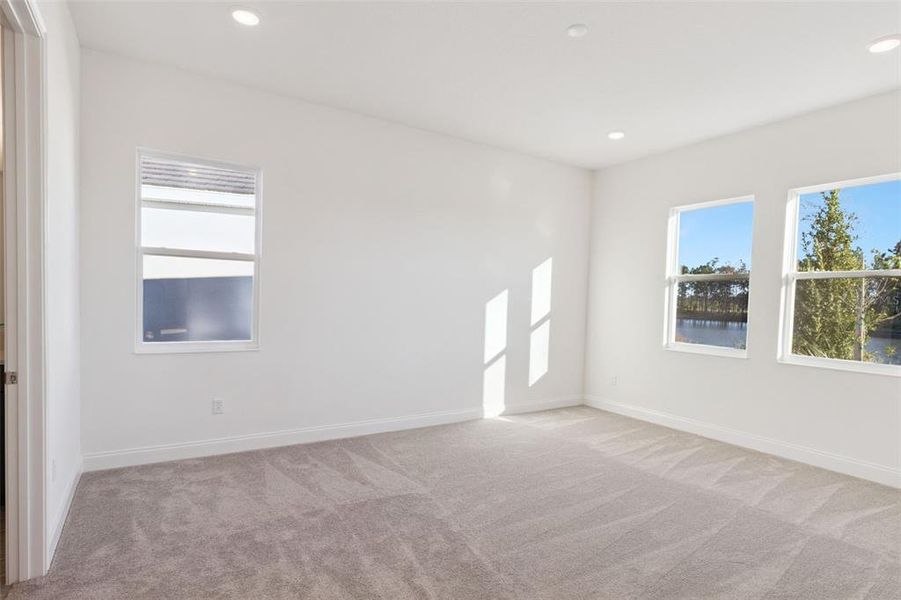 Spacious, unfurnished interior of a new home in Tamarack at Two Rivers, Zephyrhills (Image 47).