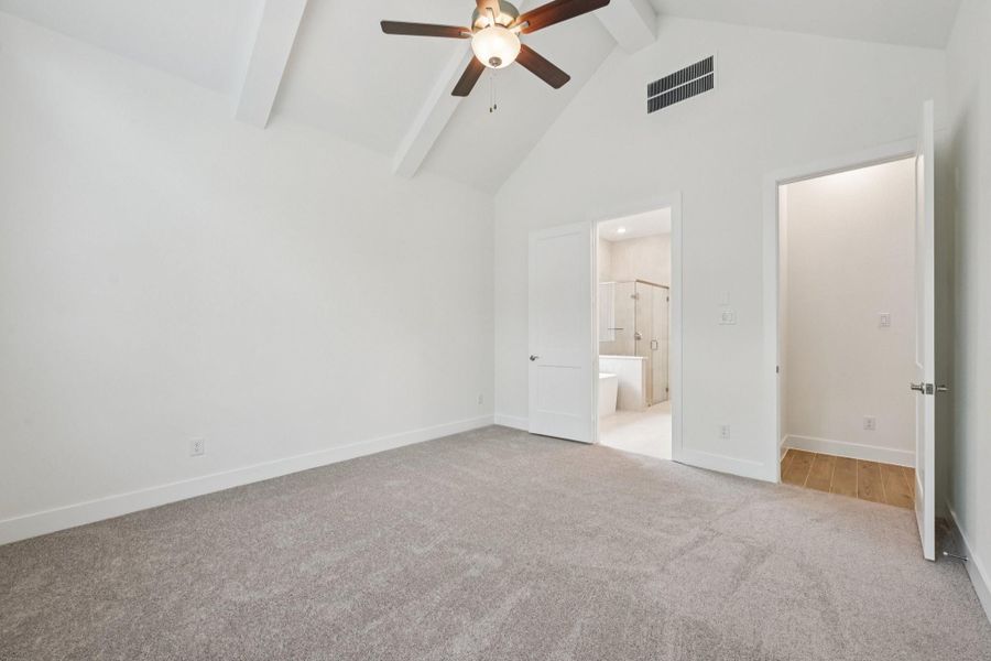 Spacious, unfurnished interior of a new home in Kresston, Montgomery (Image 35).