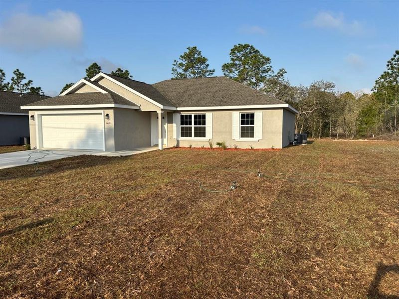Exterior details and patio area of a home in , Dunnellon (Image 18). Exterior details and patio area of a home in , Dunnellon (Image 18).