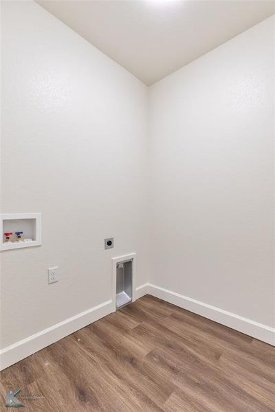 Spacious, unfurnished interior of a new home in , Abilene (Image 12).