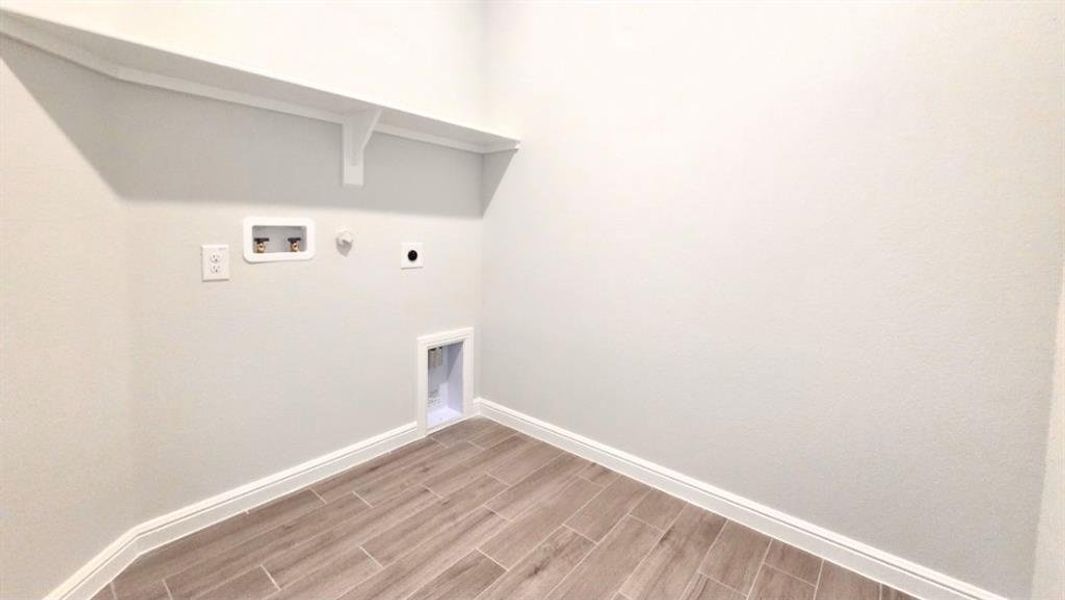 Spacious, unfurnished interior of a new home in Vista Point, Grandview (Image 12).