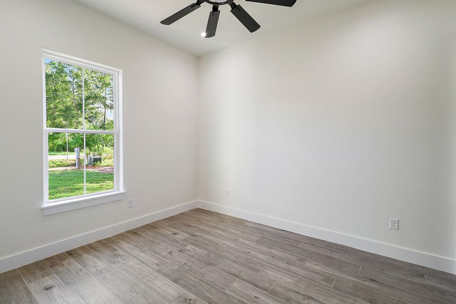 Secondary bedroom Secondary bedroom