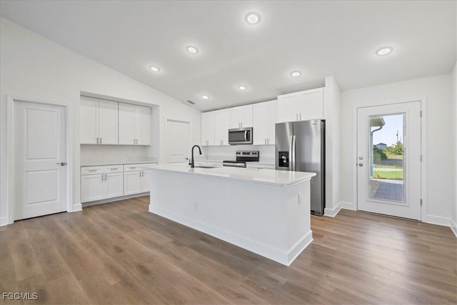 Image 30 of a home in Cape Coral.