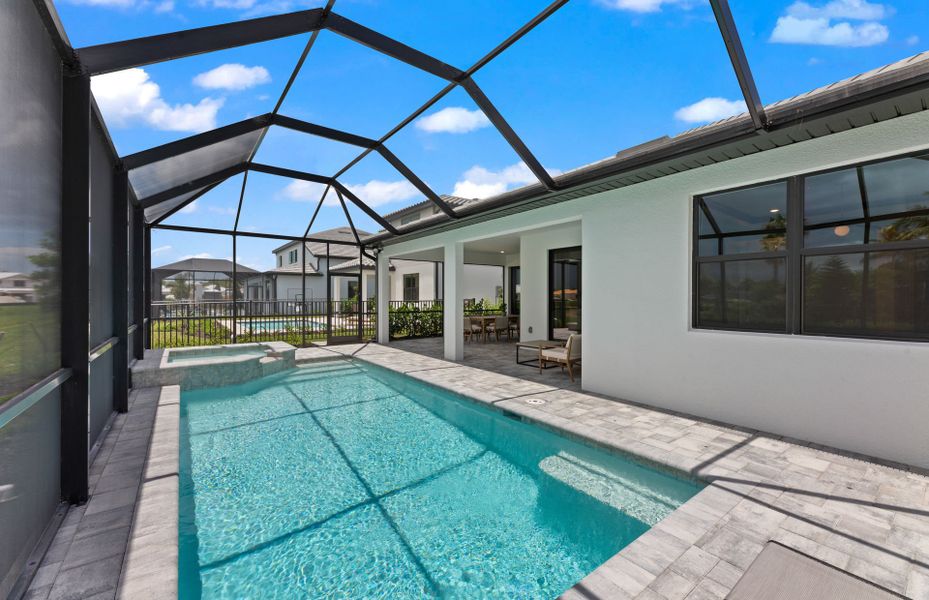 Picture sunny days in your Florida oasis