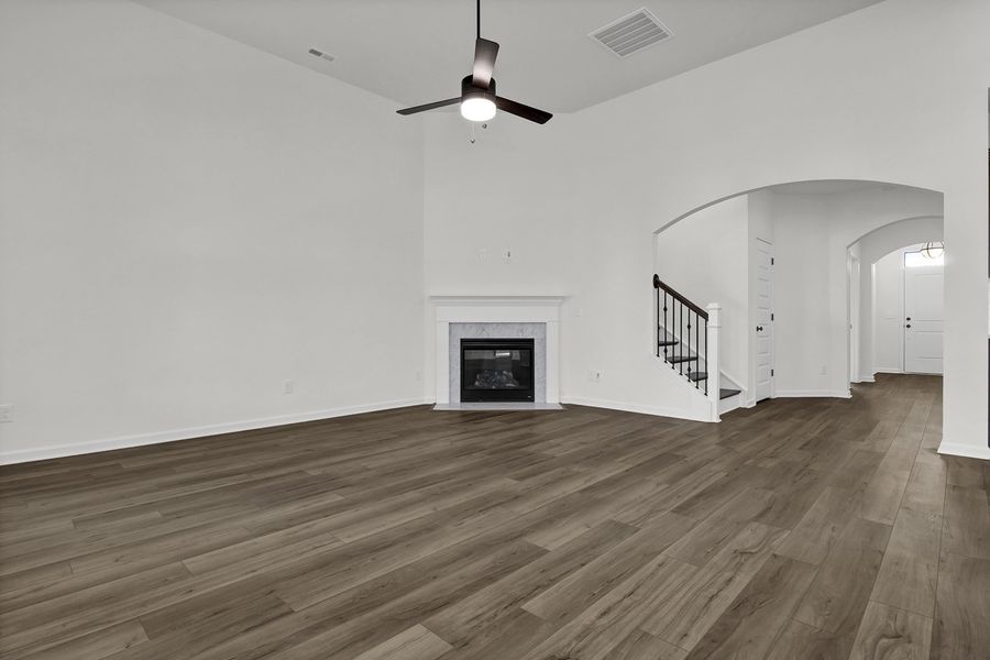 Spacious, unfurnished interior of a new home in Grand Park, Leland (Image 13).