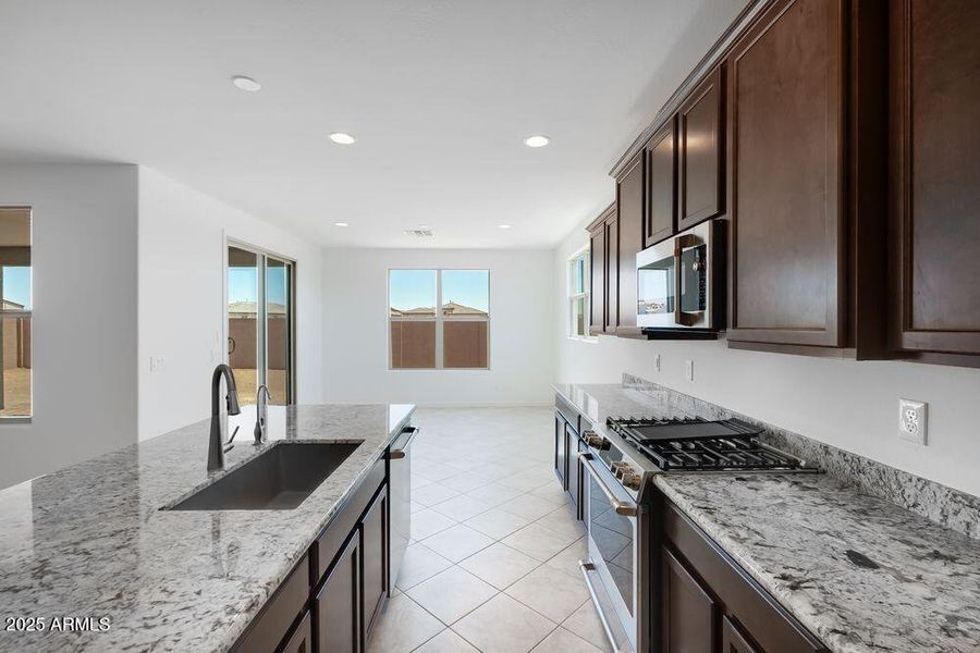 hj-az-phoenix-asante-passage-yellowstone hj-az-phoenix-asante-passage-yellowstone