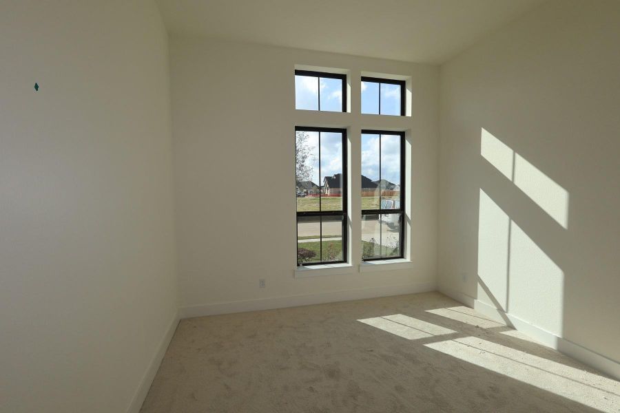 Spacious, unfurnished interior of a new home in Dunham Pointe, Cypress (Image 9).