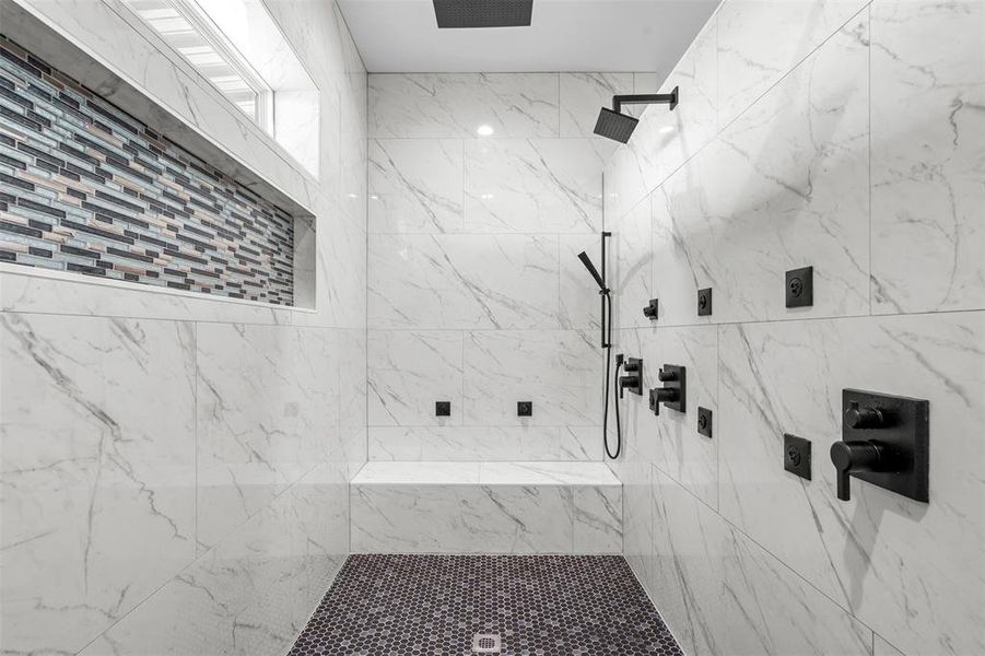 Furnished interior view inside a new home in , Tolar (Image 8).