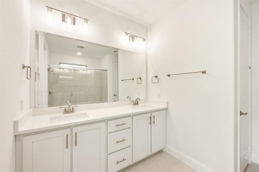 Furnished interior view inside a new home in Creekview Meadows, Pilot Point (Image 9).