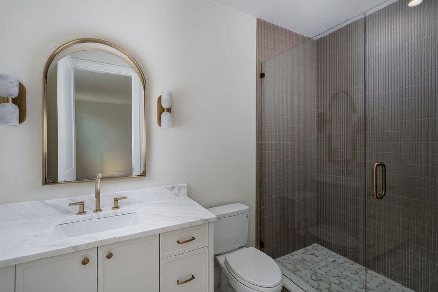 Furnished interior view inside a new home in , Dallas (Image 7).