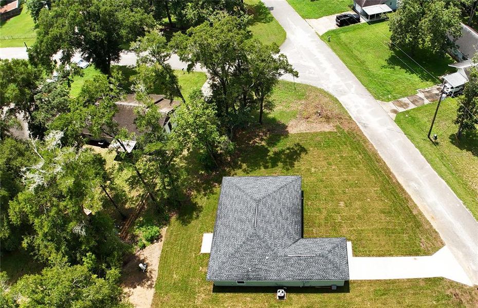Front exterior of a new home in , Ocala, FL, highlighting curb appeal (Image 19). Front exterior of a new home in , Ocala, FL, highlighting curb appeal (Image 19).