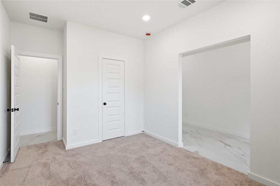 Spacious, unfurnished interior of a new home in Foxtail Palms, Manvel (Image 24). Spacious, unfurnished interior of a new home in Foxtail Palms, Manvel (Image 24).