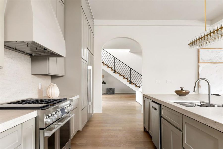 Furnished interior view inside a new home in , Dallas (Image 7).