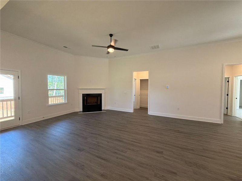 Spacious, unfurnished interior of a new home in Tuscany Hills, Douglasville (Image 13).