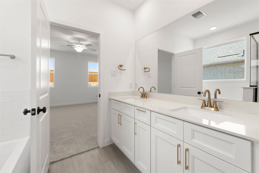 705 Tyronza-Primary Suite-4