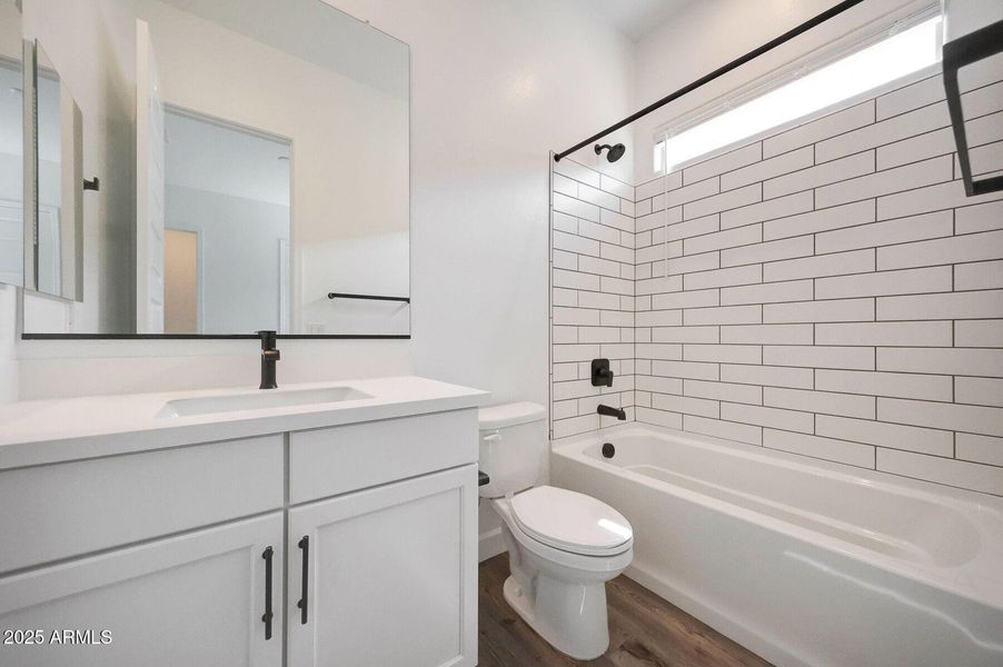 1027 Bath 3 1027 Bath 3