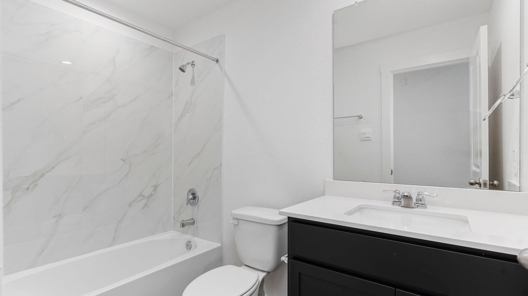 Furnished interior view inside a new home in Evergreen, Rosenberg (Image 9).