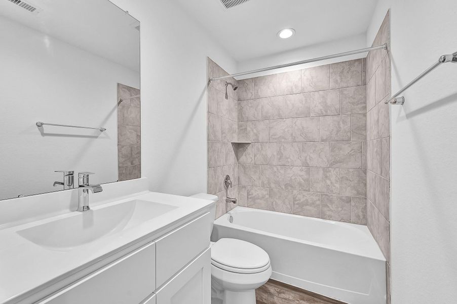 *Images and 3D tour is for illustration only and options may vary from home as built. *Images and 3D tour is for illustration only and options may vary from home as built.