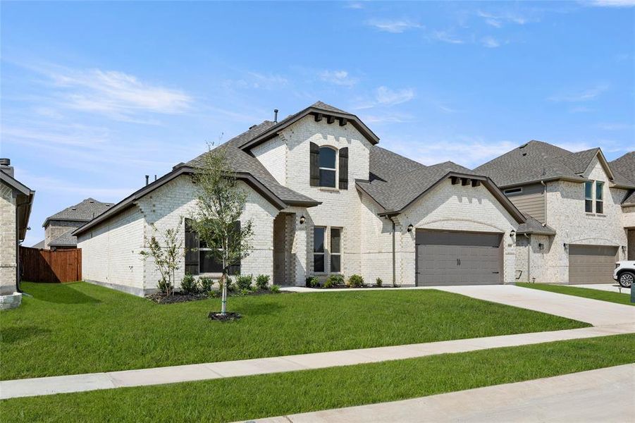 1111 Worthington-Front-2