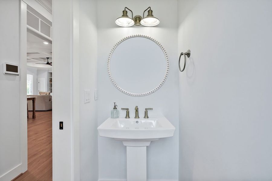 Jonesport, Powder Room Jonesport, Powder Room