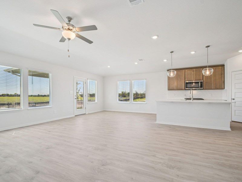 Photo is not of the actual home, but is an inspirational photo of builder’s model home and may depict options, furnishings, and/or decorator features that are not included Photo is not of the actual home, but is an inspirational photo of builder’s model home and may depict options, furnishings, and/or decorator features that are not included