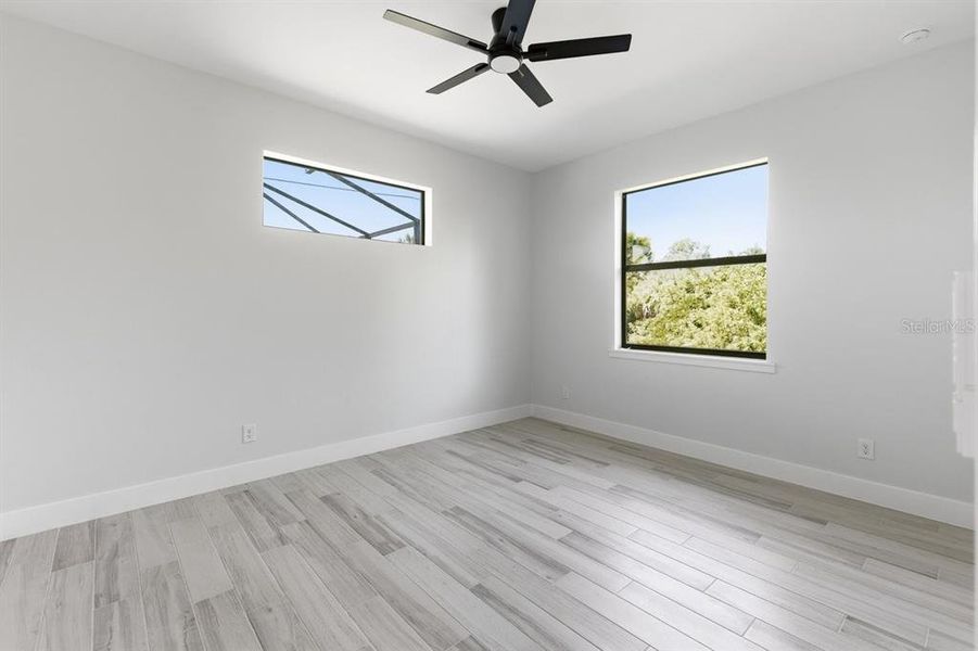 Spacious, unfurnished interior of a new home in , Englewood (Image 42).