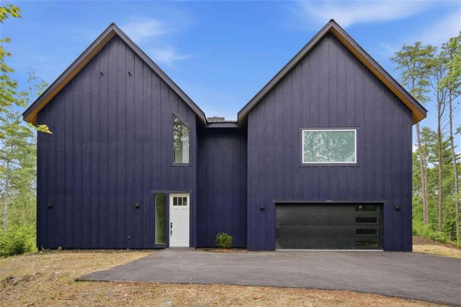 Front exterior of a new home in , Ellijay, GA, highlighting curb appeal (Image 23). Front exterior of a new home in , Ellijay, GA, highlighting curb appeal (Image 23).