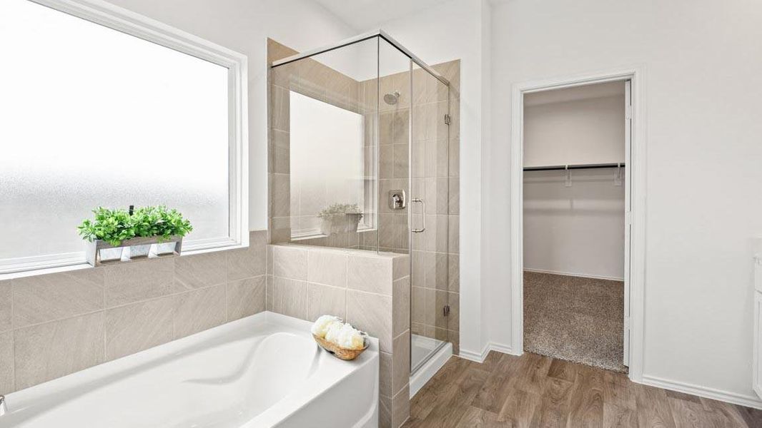 Furnished interior view inside a new home in Lake Conroe Cove, Willis (Image 25).