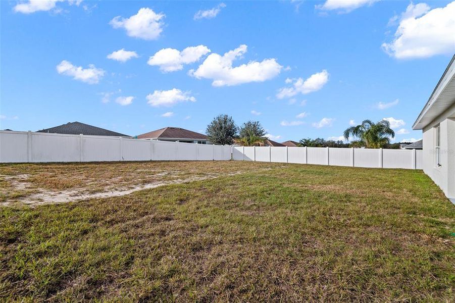 Exterior details and patio area of a home in SummerCrest, Ocala (Image 24).