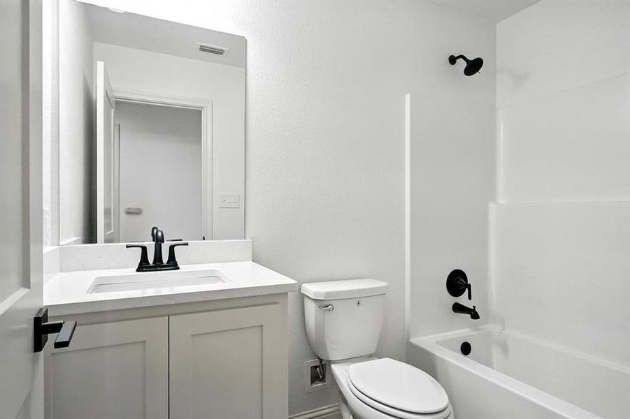 Furnished interior view inside a new home in , Abilene (Image 7).