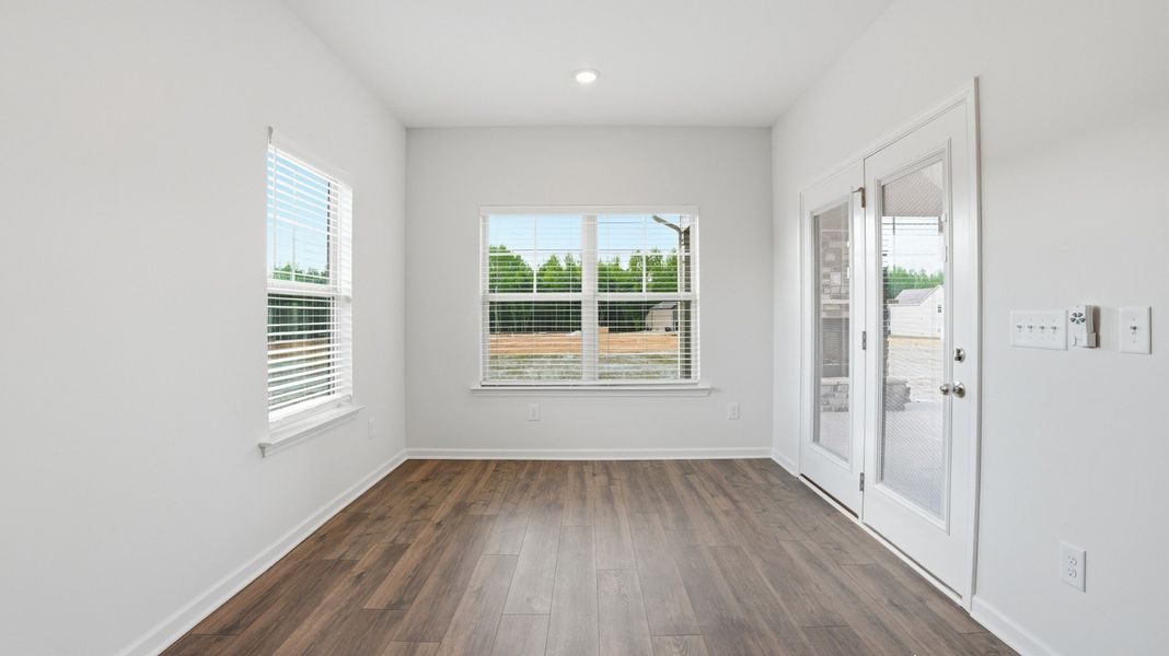 Spacious, unfurnished interior of a new home in Stillwater, Tullahoma (Image 25).