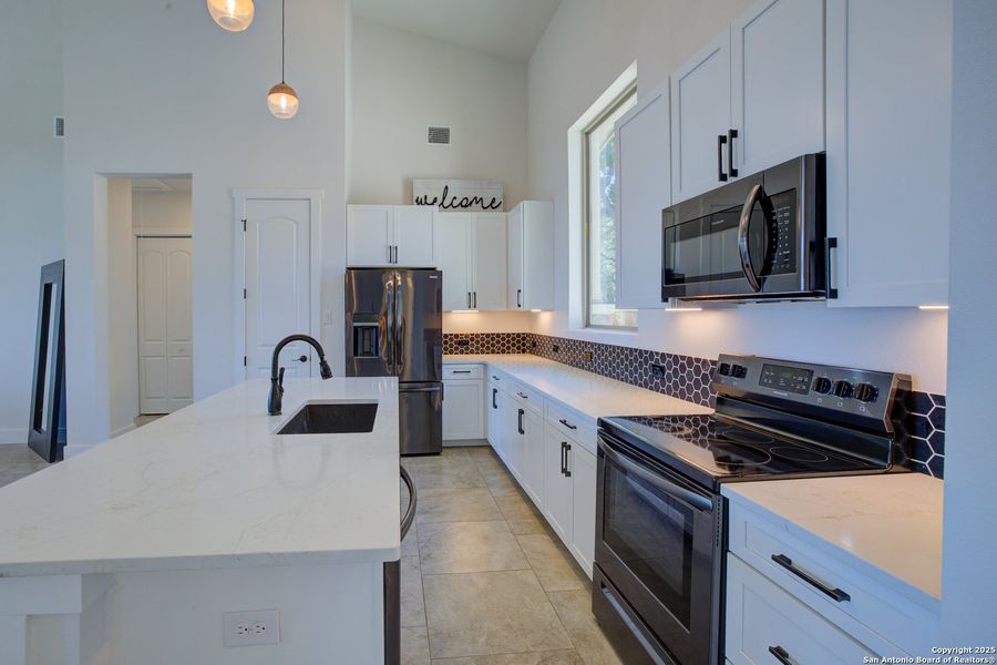 Furnished interior view inside a new home in , New Braunfels (Image 13). Furnished interior view inside a new home in , New Braunfels (Image 13).