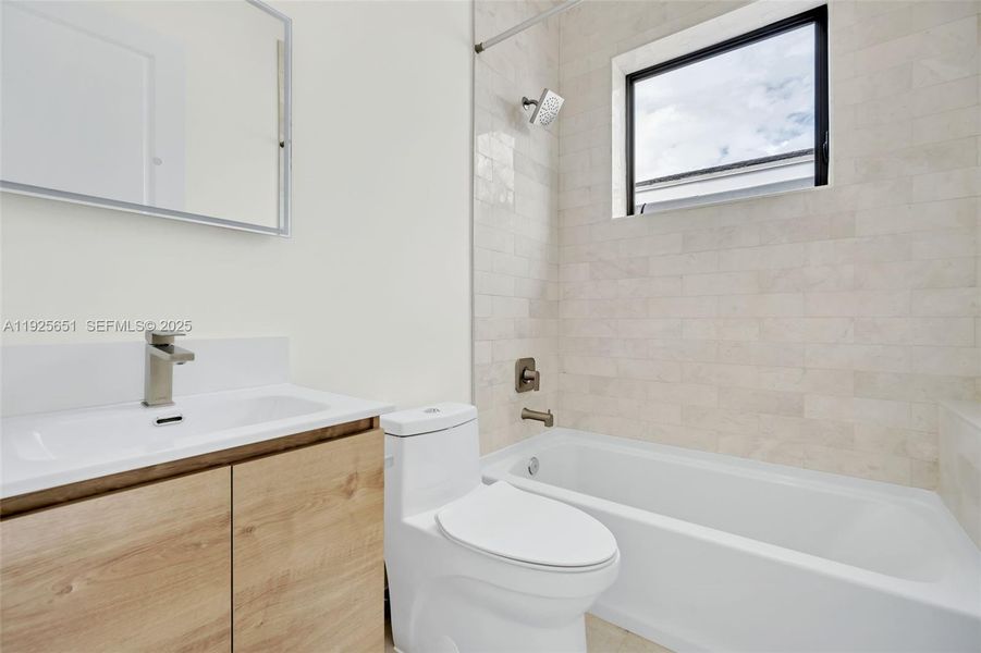 Furnished interior view inside a new home in , Fort Lauderdale (Image 9). Furnished interior view inside a new home in , Fort Lauderdale (Image 9).