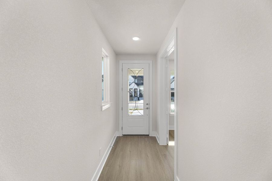 Spacious, unfurnished interior of a new home in Treeline, Justin (Image 15).