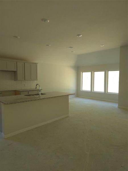 Image 10 of a home in Sundance Cove - Paintbrush Collection.