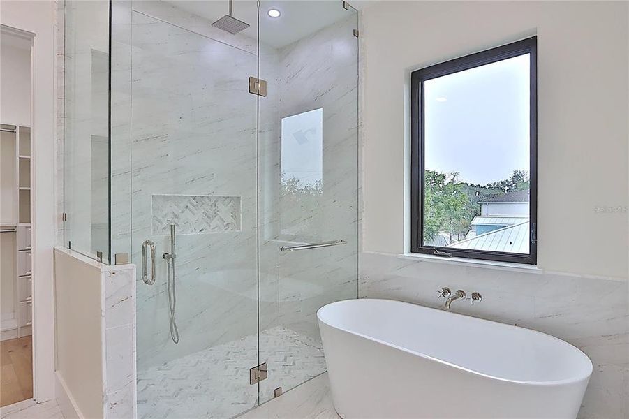 Furnished interior view inside a new home in , Tampa (Image 8).