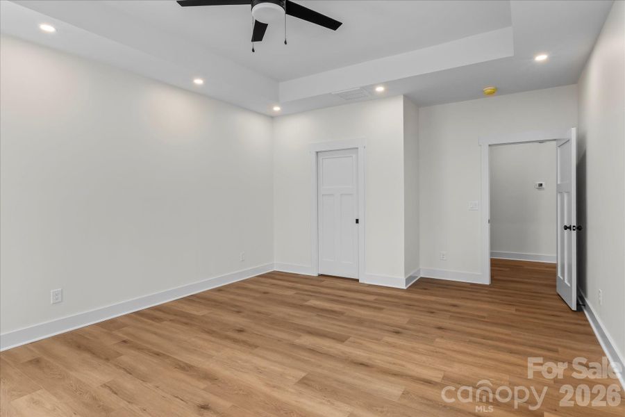 Spacious, unfurnished interior of a new home in , Mooresville (Image 39).