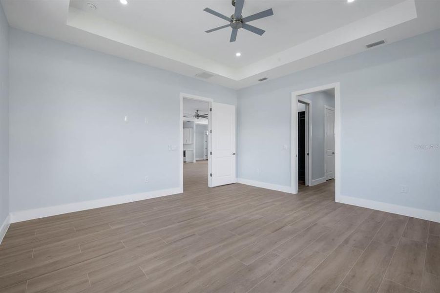 Spacious, unfurnished interior of a new home in , Port Charlotte (Image 20). Spacious, unfurnished interior of a new home in , Port Charlotte (Image 20).