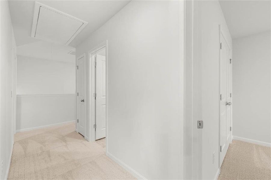 Spacious, unfurnished interior of a new home in Shoal Creek, Hampton (Image 13).