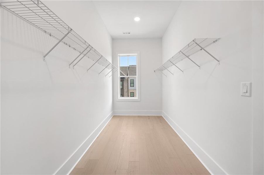 Spacious, unfurnished interior of a new home in , Atlanta (Image 27). Spacious, unfurnished interior of a new home in , Atlanta (Image 27).