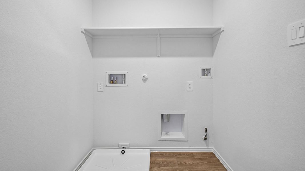 Spacious, unfurnished interior of a new home in Prairie Lakes, Buda (Image 36).
