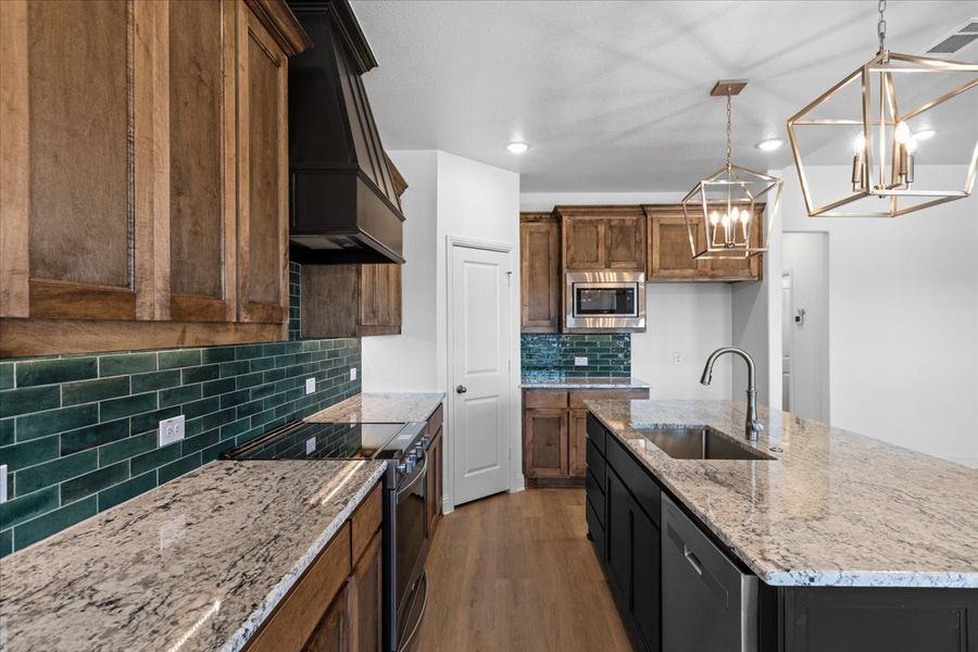 Furnished interior view inside a new home in Honeysuckle Ranch, Paradise (Image 12).