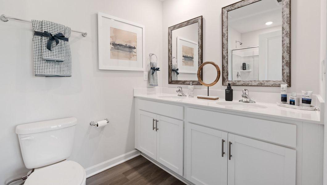 Representative furnished interior of a home built from the Freeport by D.R. Horton in Cascade Point, Seneca (Image 29).