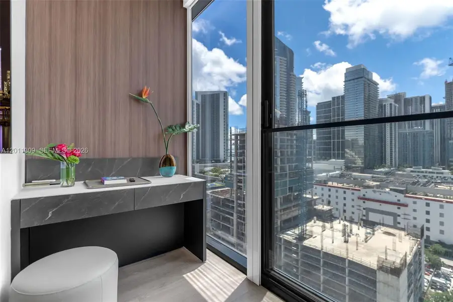 Condo located in Miami, FL showcasing its design and architecture (Image 25).